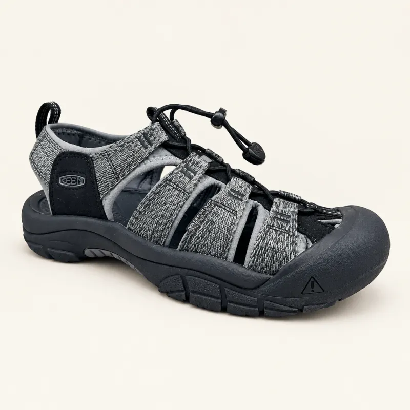 Hiking and outdoor shoe